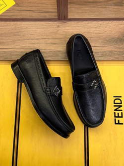 Лоферы Fendi