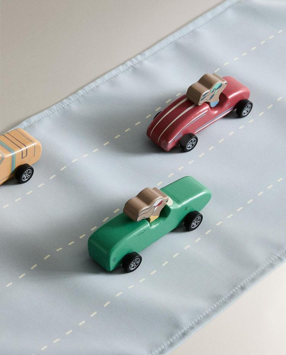 ZARA HOME ДЕТСКАЯ ИГРУШКА ГОНОЧНАЯ ТРАССА С МАШИНКАМИ, РАЗНОЦВЕТНЫЙ