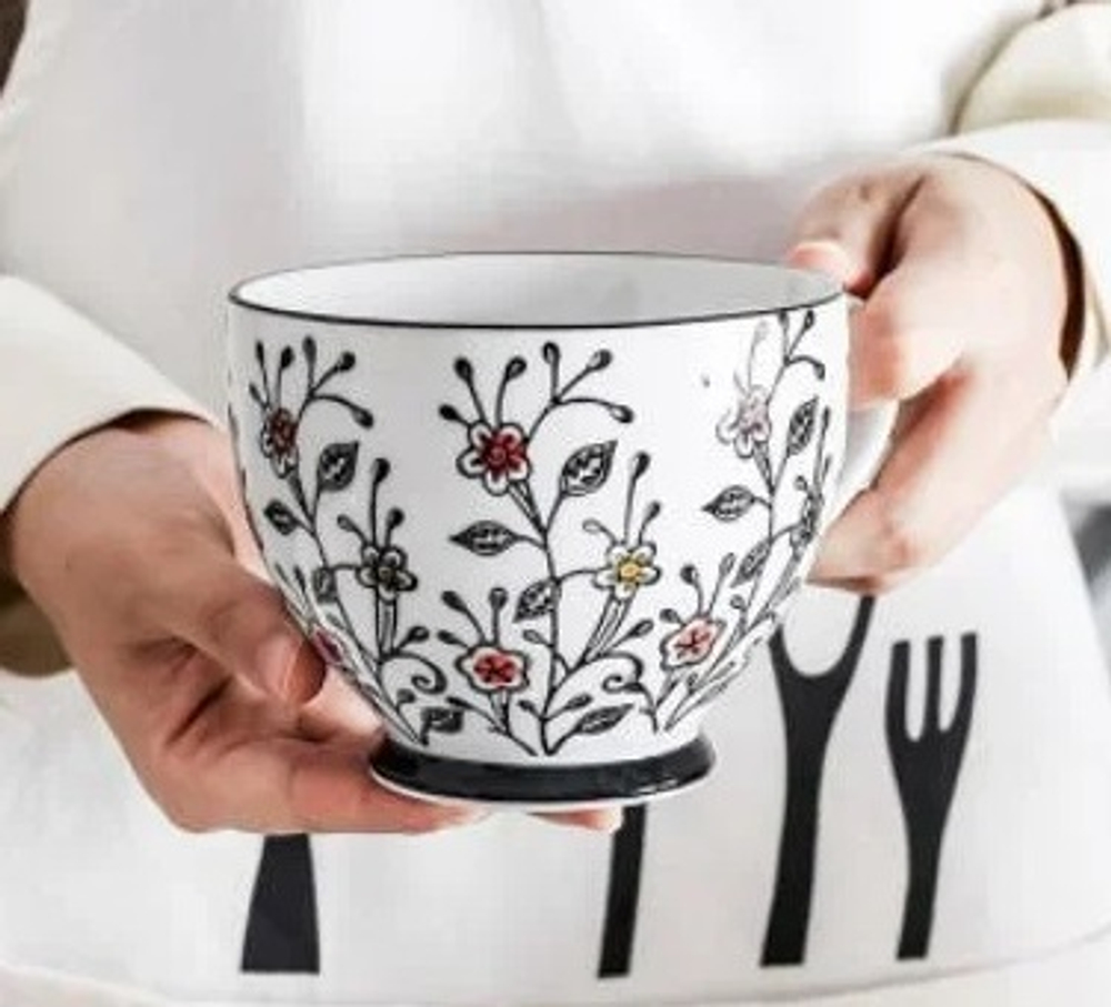 263010 Чашка XL 0,4л "Цветочный луг", японская роспись, керамика, высота 8 см, диаметр 10,5 см