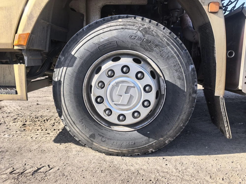 Shacman (Shaanxi) SX* 6x4 Седельный тягач SX42584V324 (Дизельный, 11,6 л, 423 л.с., МТ)