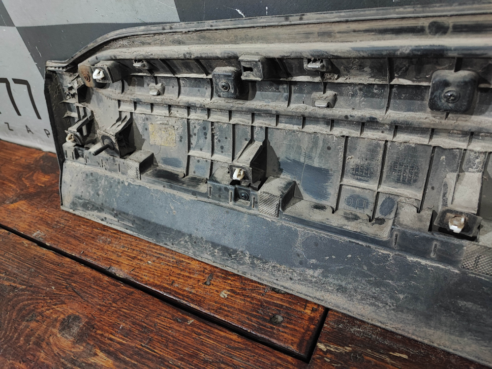 Накладка двери передней правой Hyundai Santa Fe 4 (TM) 18-нв Б/У Оригинал 87722S1000