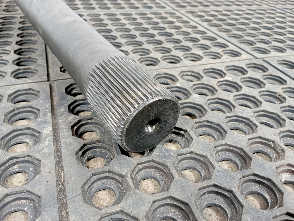 Полуось без блокировки 2016г.