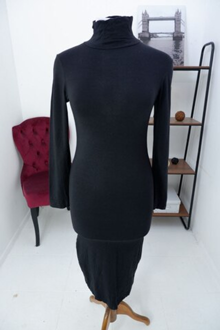 Платье базовое 42 размер