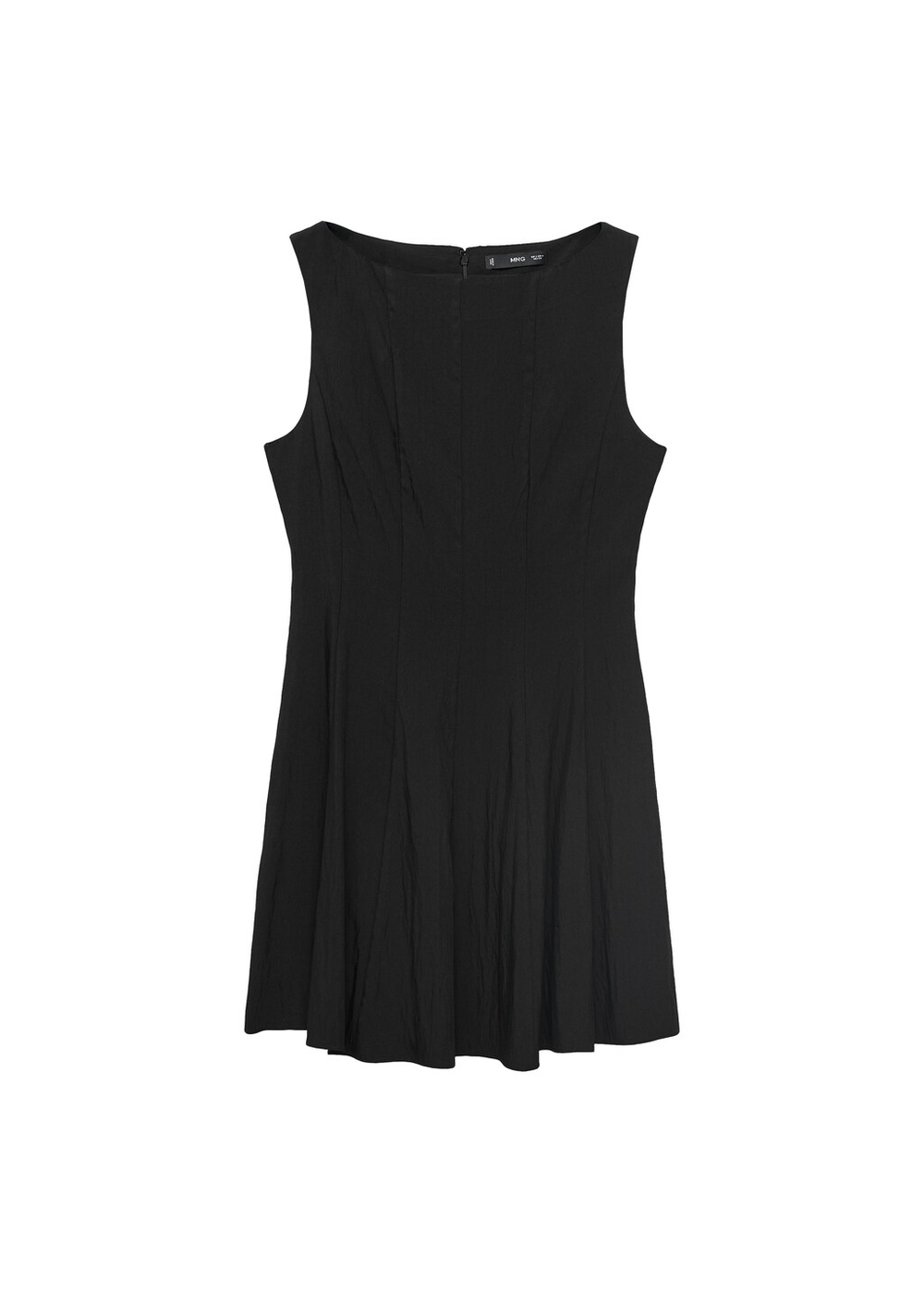 Платье с вырезом лодочка и складками