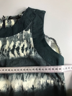 Платье Vassa&Co прямого кроя, визуально на 40 размер