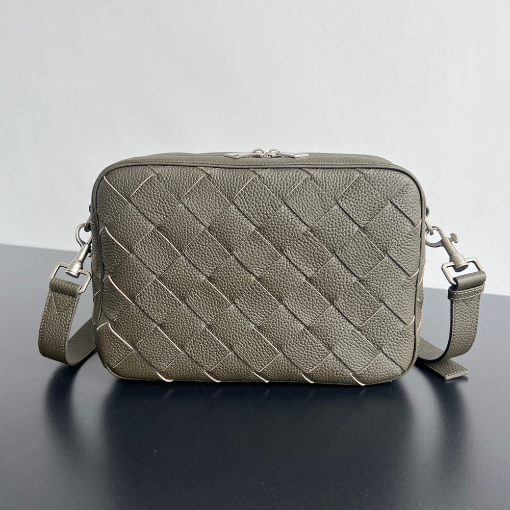 Bottega Veneta Medium Camera Bag  29 cm