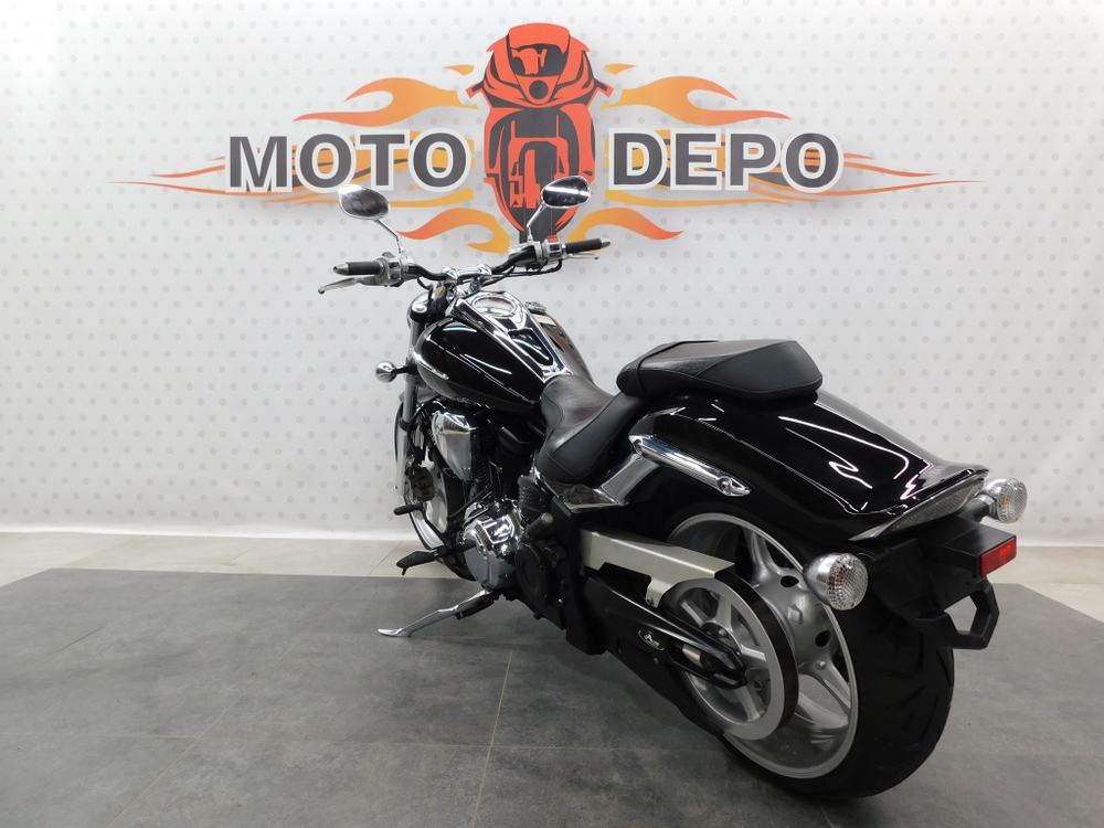 Yamaha Raider XV1900 037579