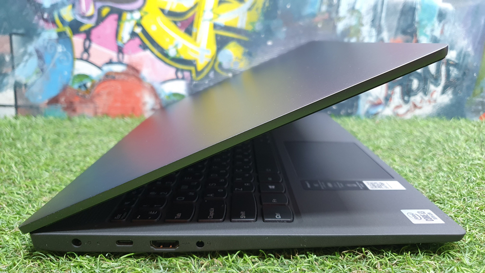 Ноутбук Lenovo i3-10/8Gb/FHD