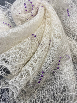 Пуховый палантин ажурный 150х60