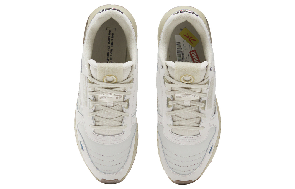 Кроссовки Nasa X Reebok Classic Leather Hexalite