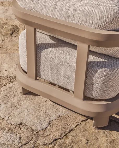 Уличное кресло Nerano из алюминия цвета таупе