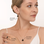 Подвеска «Летучая мышь» из красного золота с ониксом