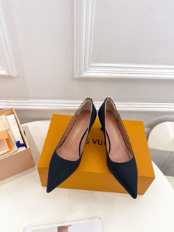 Louis Vuitton Blossom Pump