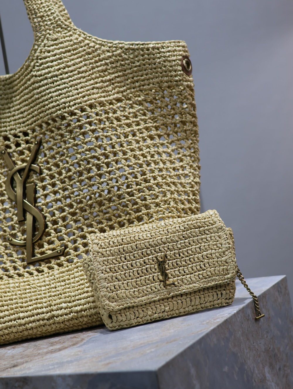 Saint Laurent Icare Maxi Shopping Bag