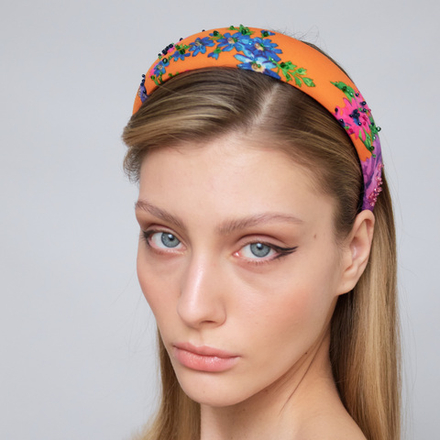 Ободок из оранжевого жаккарда расшитый камнями в тон