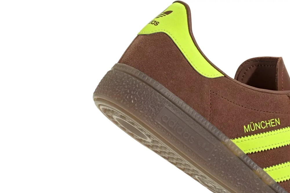 Adidas Muenchen W "Preloved Brown"