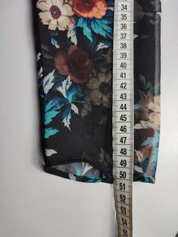 Платье ZARA стильное 42-44 размер