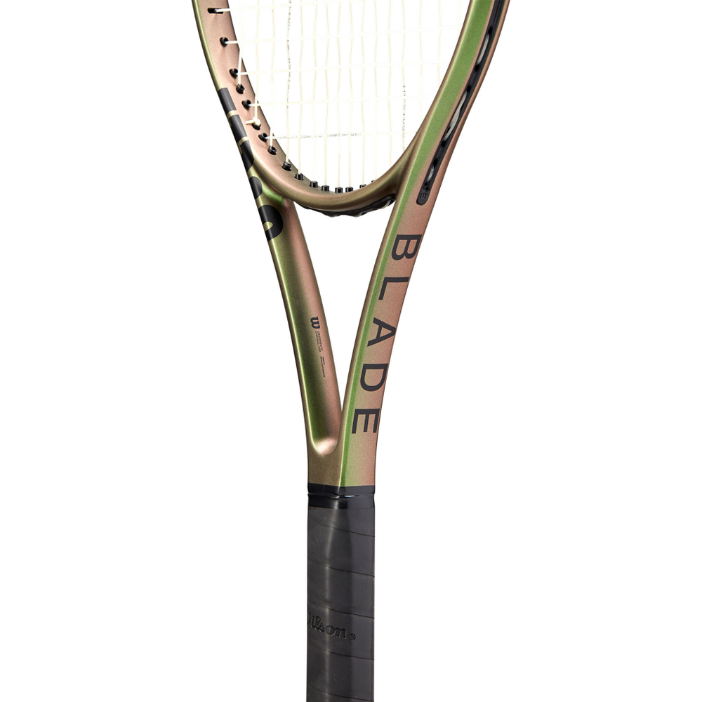 Теннисная ракетка Wilson Blade 104 V8 Tour Racket