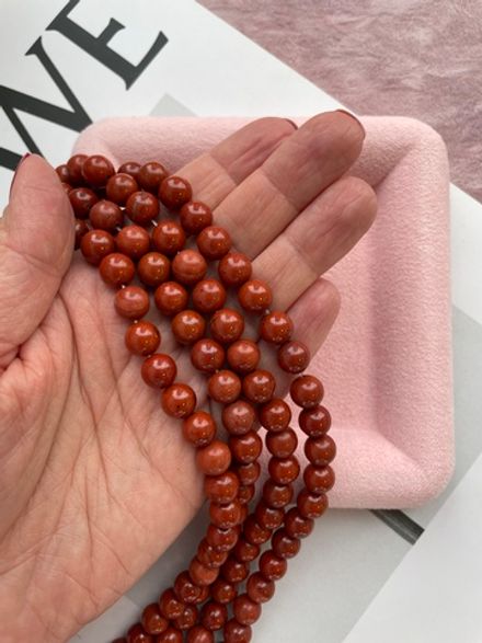 Нить бусин из яшмы 8,5мм