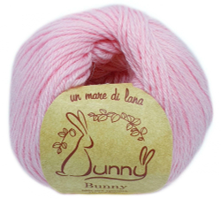 Пряжа Bunny 50г, 200м, 20%пух кролика, 5%меринос, 30%натуральная вискоза, 45%нейлон (цена за 1 шт)