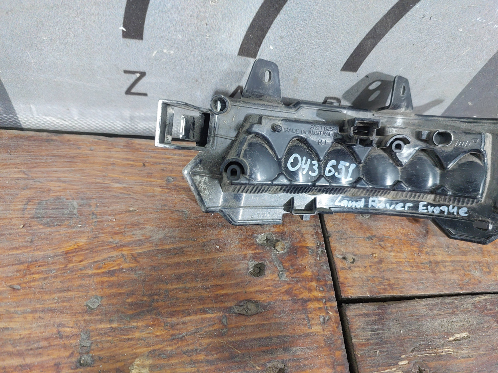 Повторитель поворота в зеркало правый RR Evoque 1 15-18 Б/У Оригинал LR048351