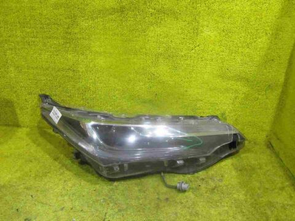 Битая Фара правая Toyota Corolla 11 E160 15-19 LED
