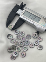 Пуговицы Гучч. перламутровые на прокол
