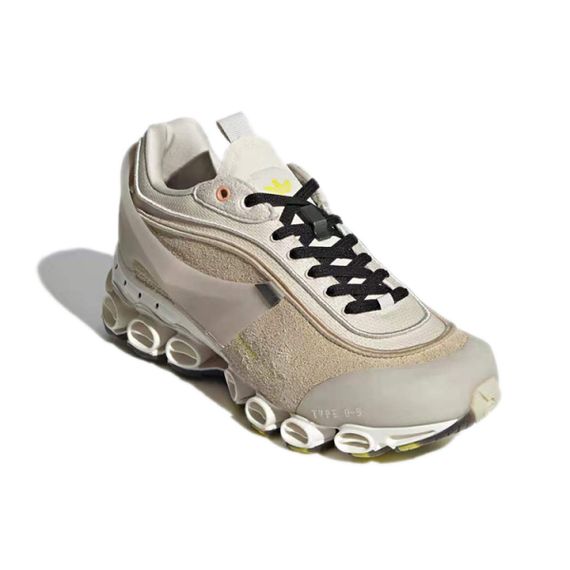 Кроссовки adidas originals - это современная коллекция нижнего белья от компании Юнисекс