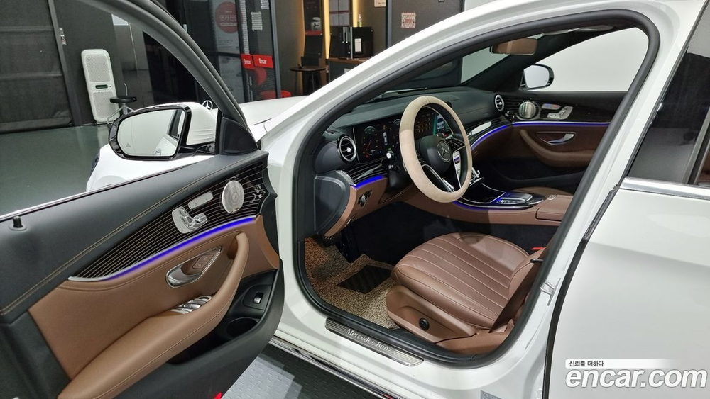 Mercedes-Benz E-Class W213 E450 4MATIC Exclusive (12.2021)