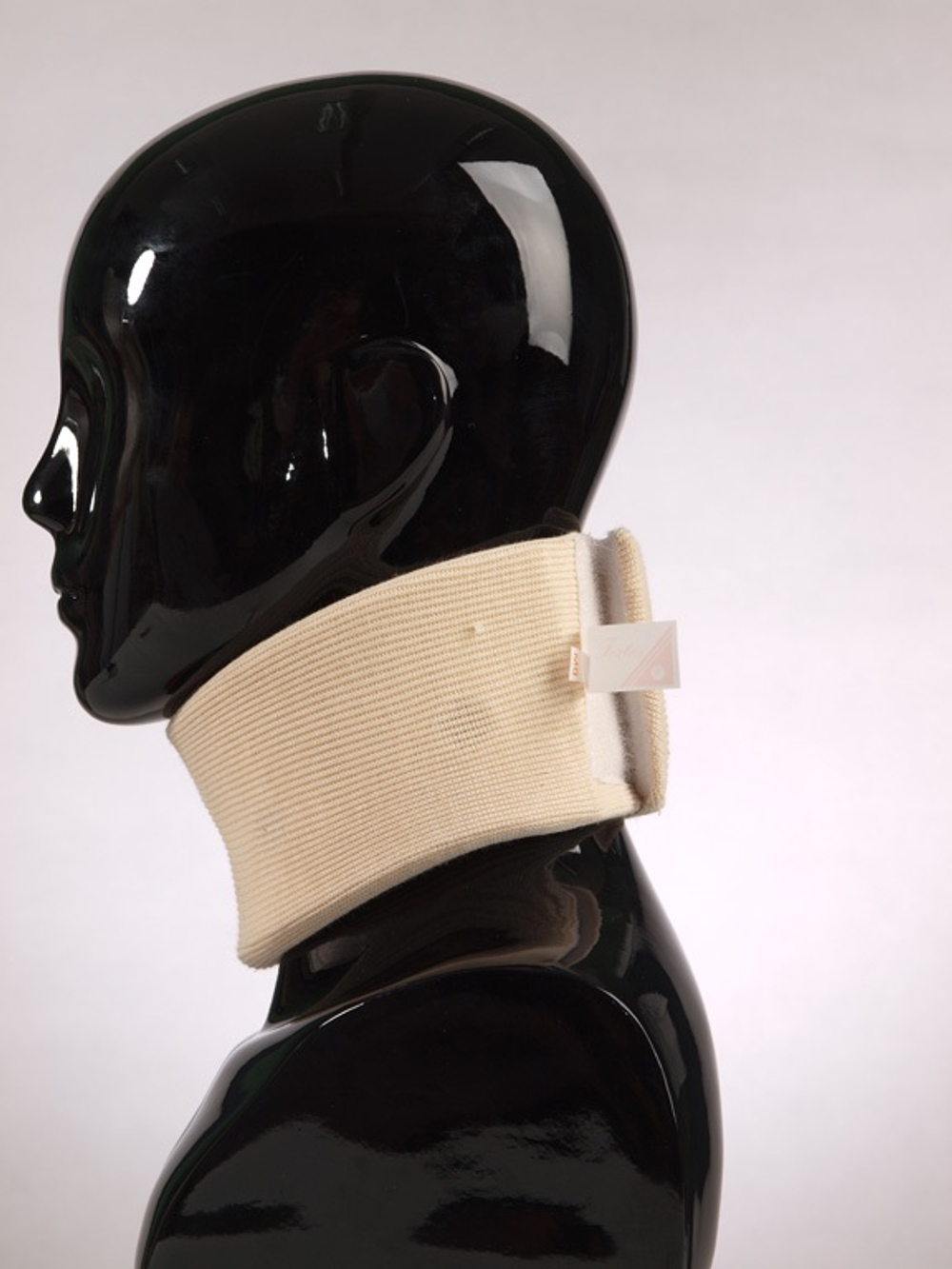 1119_f-9002-vorotnik-ortopedicheski