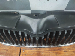 Решетка радиатора Skoda Fabia 2 10-14 Б/У Оригинал 5j0853668C