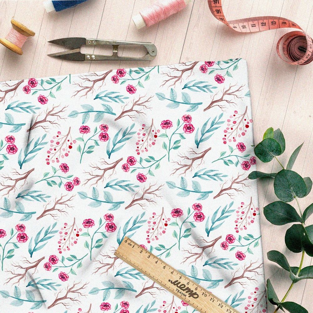 Ткань муслин красные веточки на белом