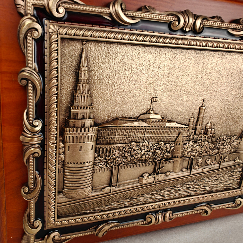 Плакетка с видом Москвы "Кремлёвская набережная" в подарочной упаковке