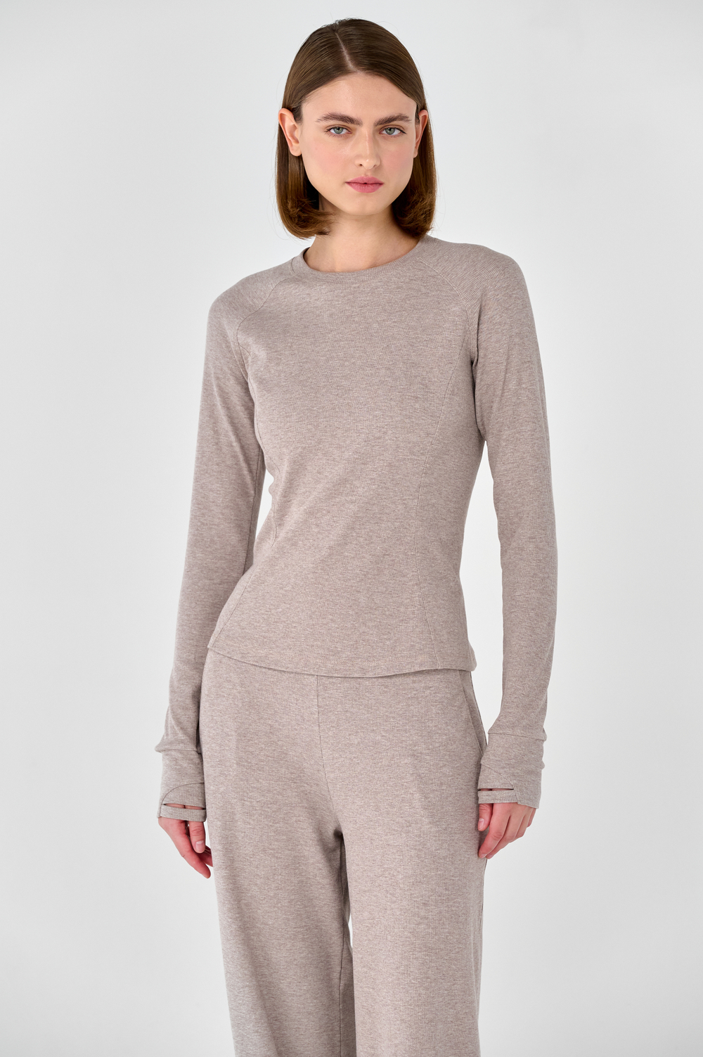 Лонгслив приталенный с рельефом