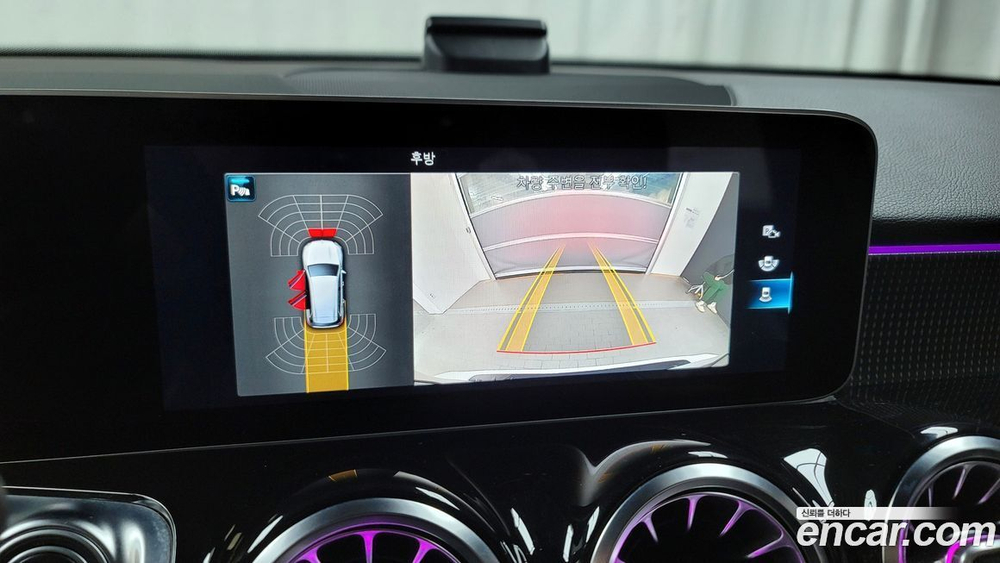 Mercedes-Benz GLB-Class X247 GLB220 (11.2020)