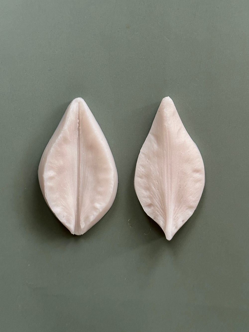 Молд силиконовый вайнер для лепки Лилии / Форма для лепки лепестков