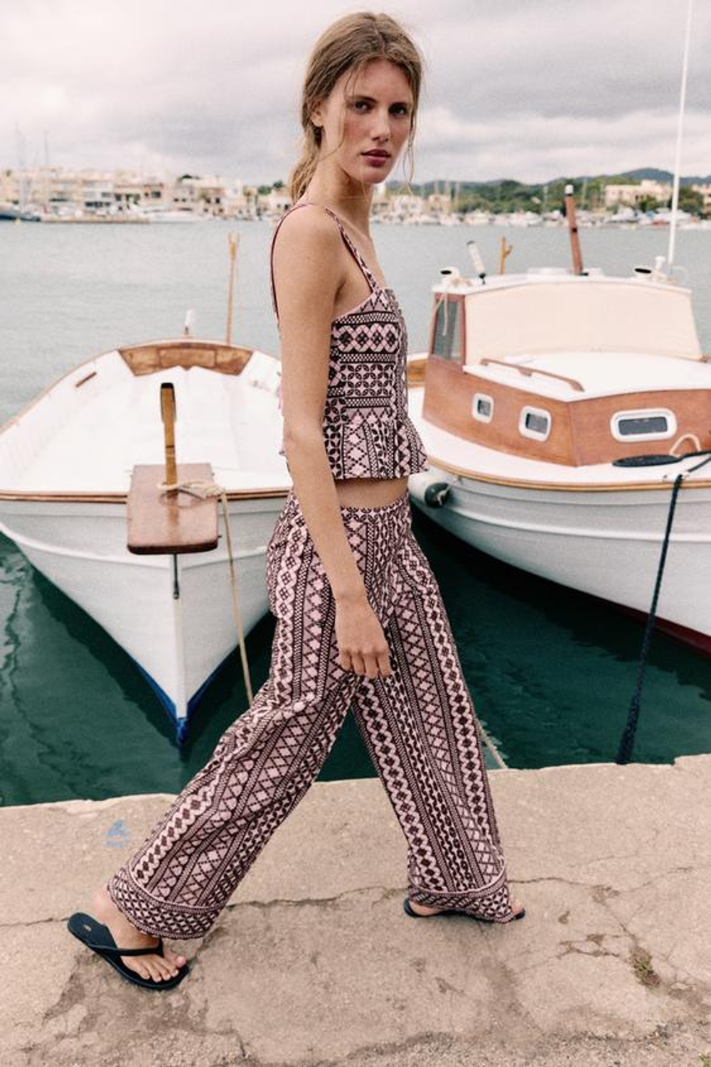 ZARA ШИРОКИЕ БРЮКИ С АЖУРНОЙ ВЫШИВКОЙ, РОЗОВЫЙ