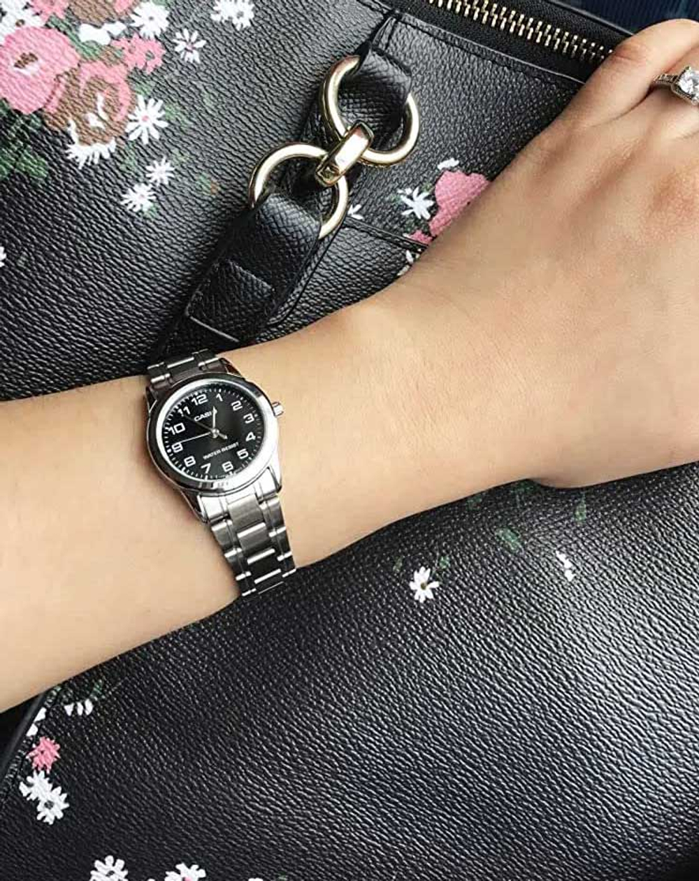 Часы Casio LTP-V001D-1B
