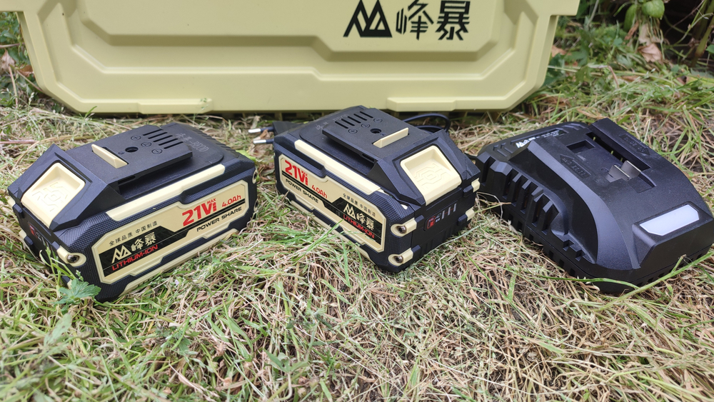 Набор аккумуляторного инструмента 2 в 1 Feng Bao