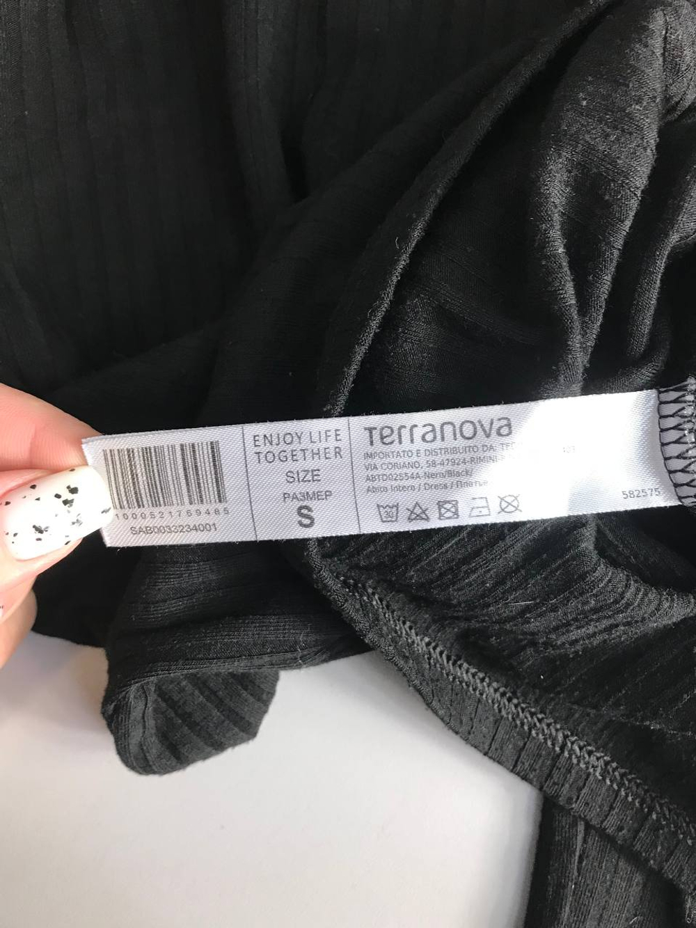 Платье Terranova практичное, маркировка S, визуально на 44 размер