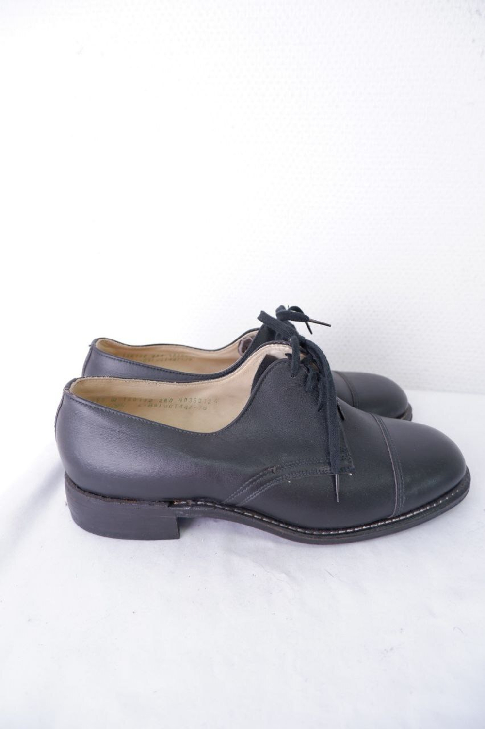 Ботинки черные на шнурках 40 размер