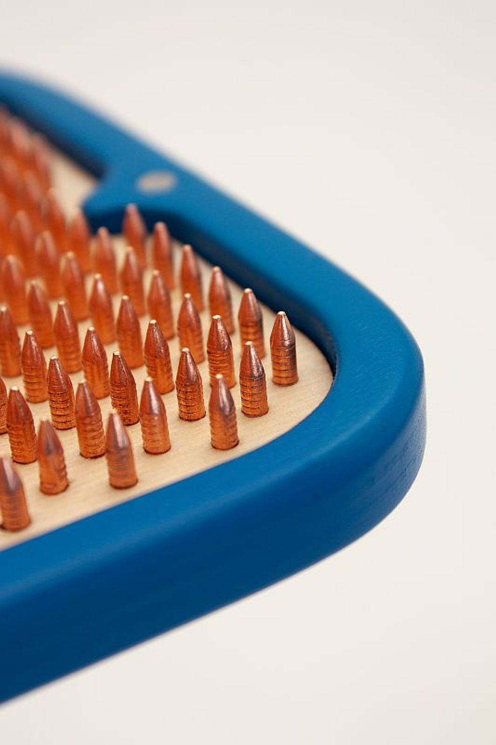 Доска садху Дерево инь-янь медные гвозди