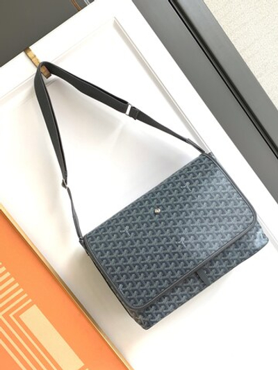 Goyard Capetien MM Messenger Bag