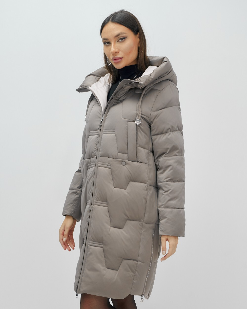 Пальто зимнее утепленное с капюшоном женское серого цвета 7638Sr