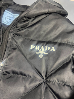 Пуховик Prada