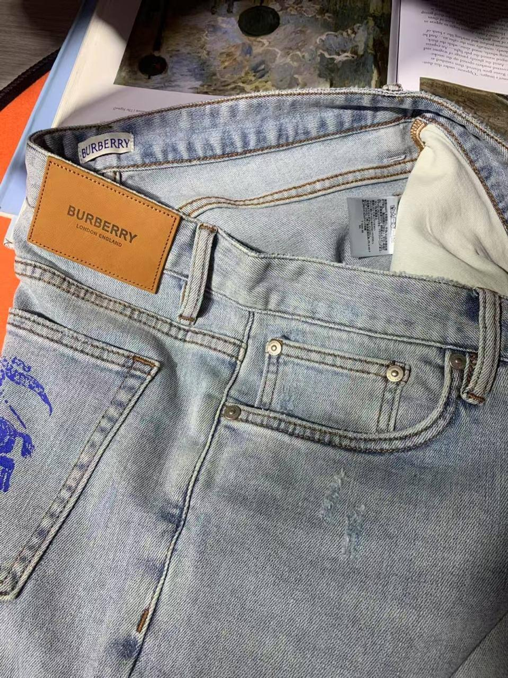 Джинсы Burberry