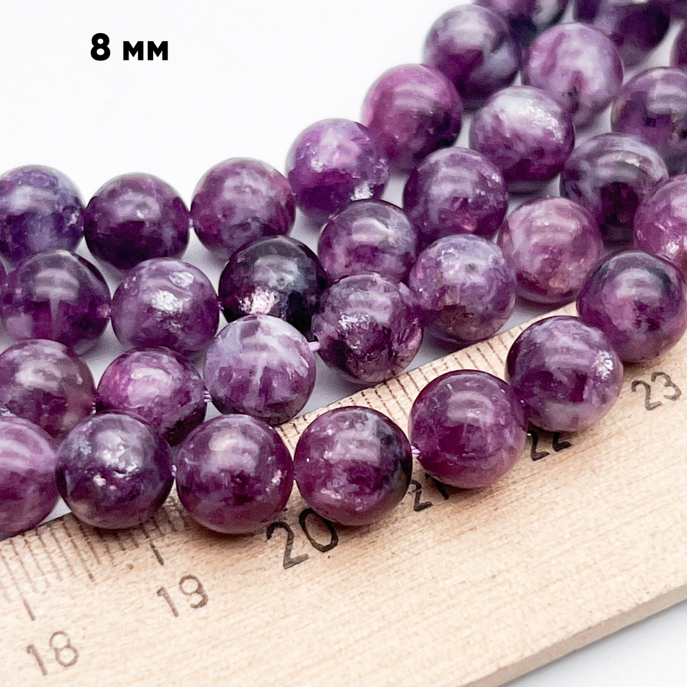 Лепидолит бусины, диаметр около 7,9-8,1 мм, цена за 12 шт (1/4 нити)