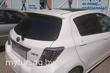 Спойлер V.1 для Toyota Yaris 3 2011-