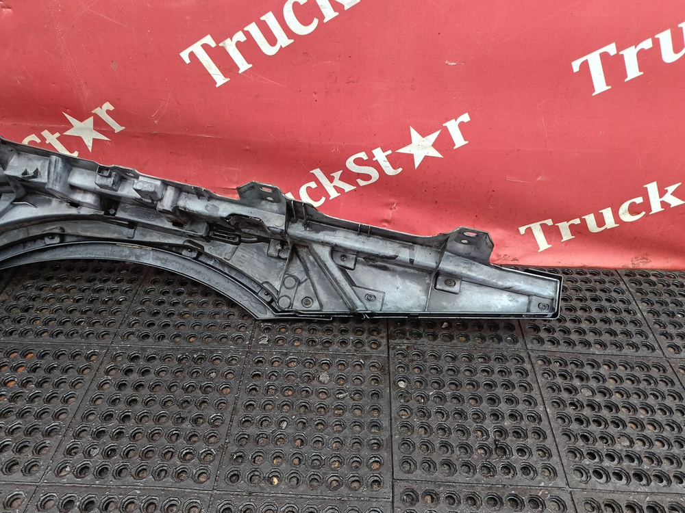 Корпус подножки правый 2016 г.