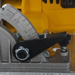 DeWalt DWE575K дисковая пила DWE575K-QS